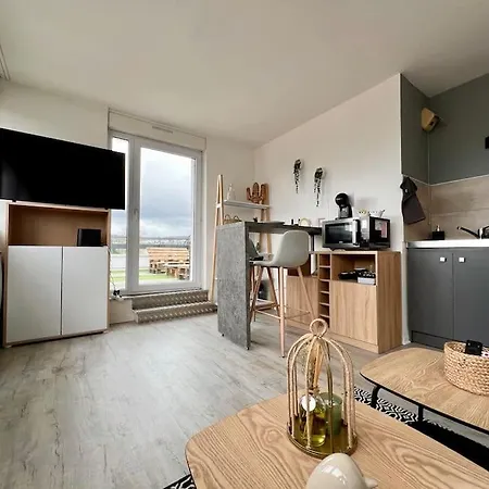 2 Prsn / Proche Gare-viotte / Garage Prive * Besancon