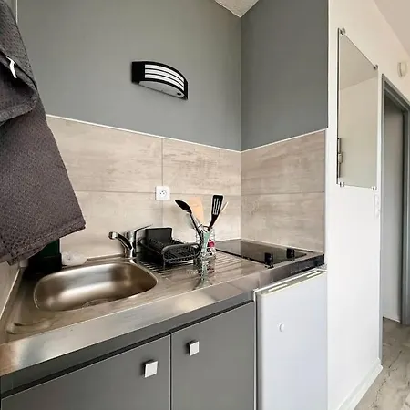 2 Prsn / Proche Gare-viotte / Garage Prive *