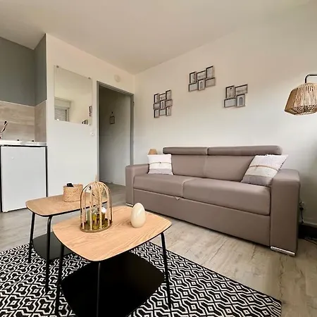 2 Prsn / Proche Gare-viotte / Garage Prive